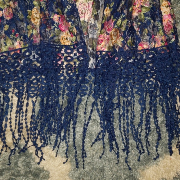 BOHO SHEER LACE DUSTER - Picture 2 of 4